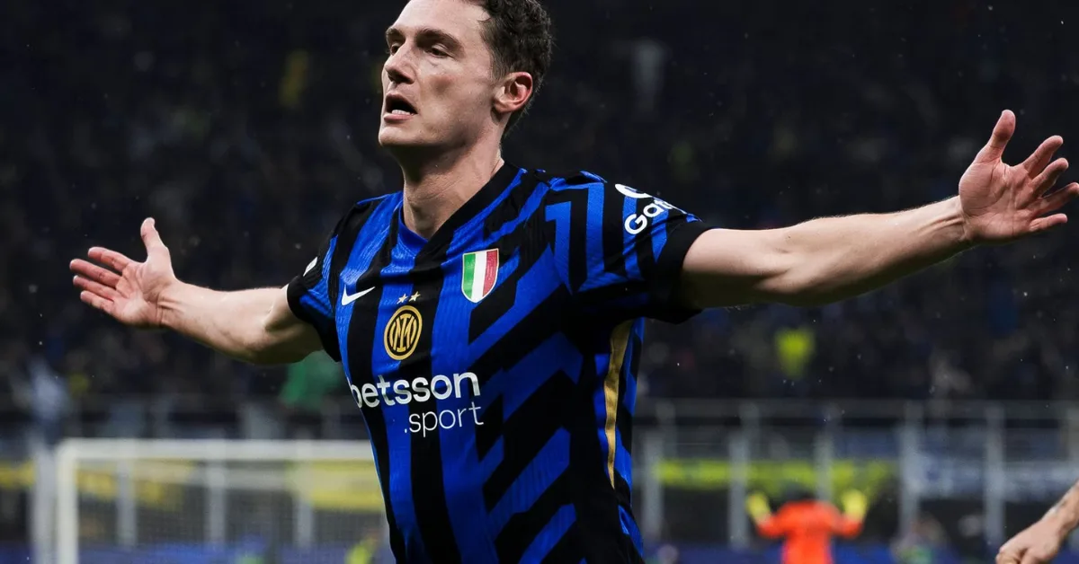 « Benjamin Pavard 🇫🇷 ? Il arrive lundi ! » 😂 Olivier Létang ironise sur le transfert 1 “Olivier Létang ironise sur le retour de Benjamin Pavard au LOSC”